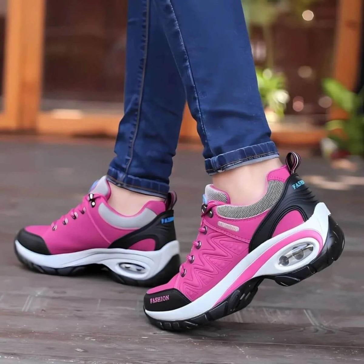 Lucy | Orthopedic Walking Shoes